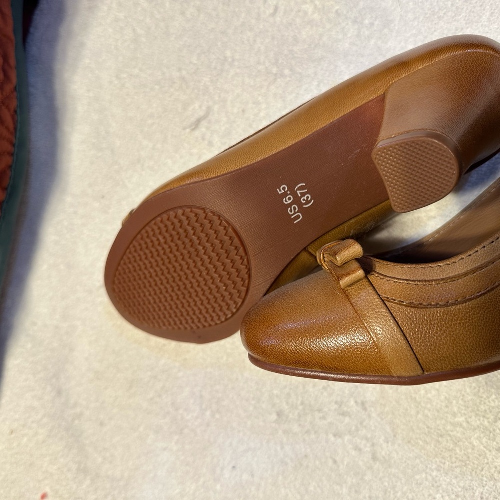 Elegant Brown Women's Heels